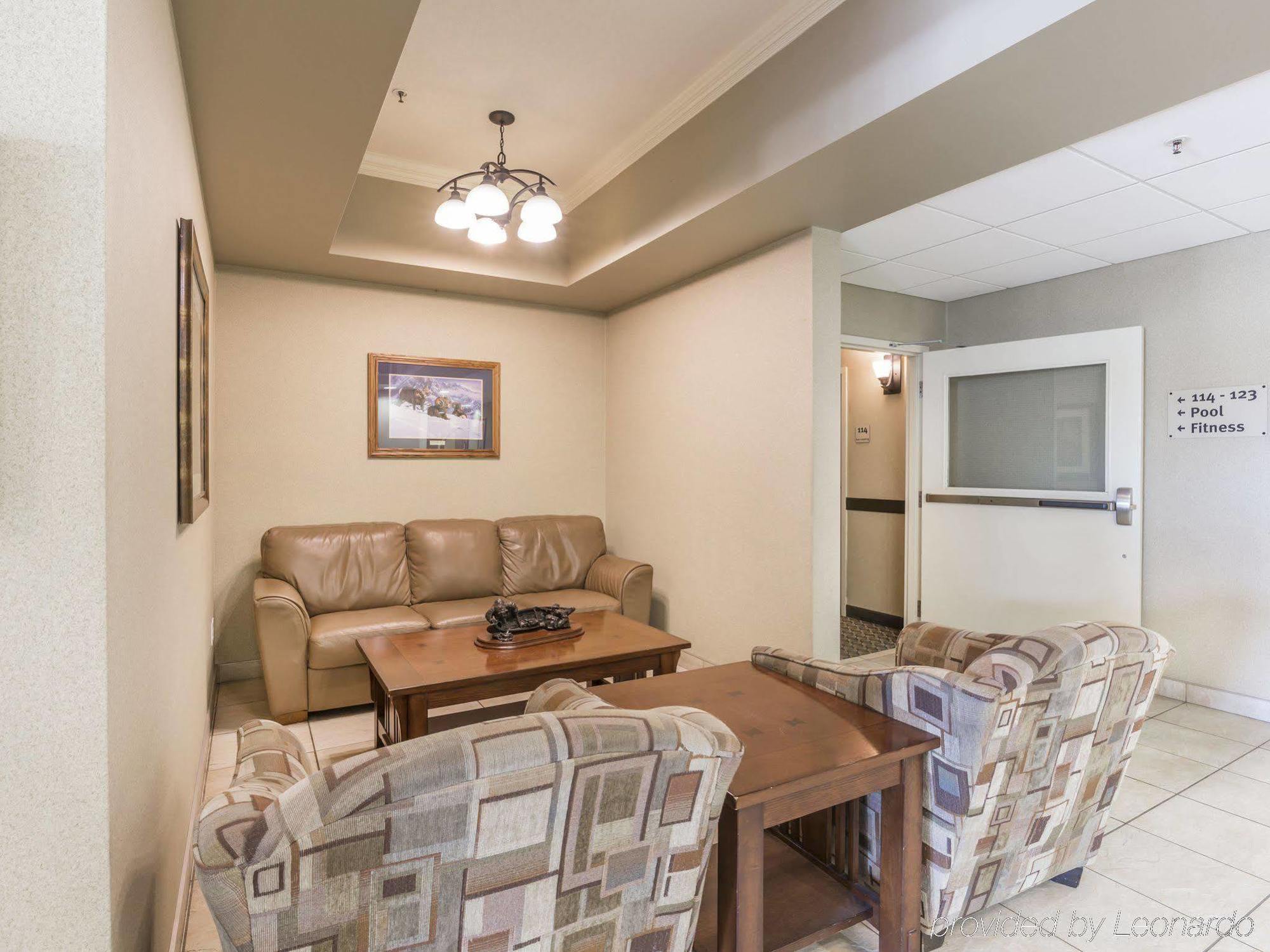 Comfort Inn & Suites Red Deer Esterno foto