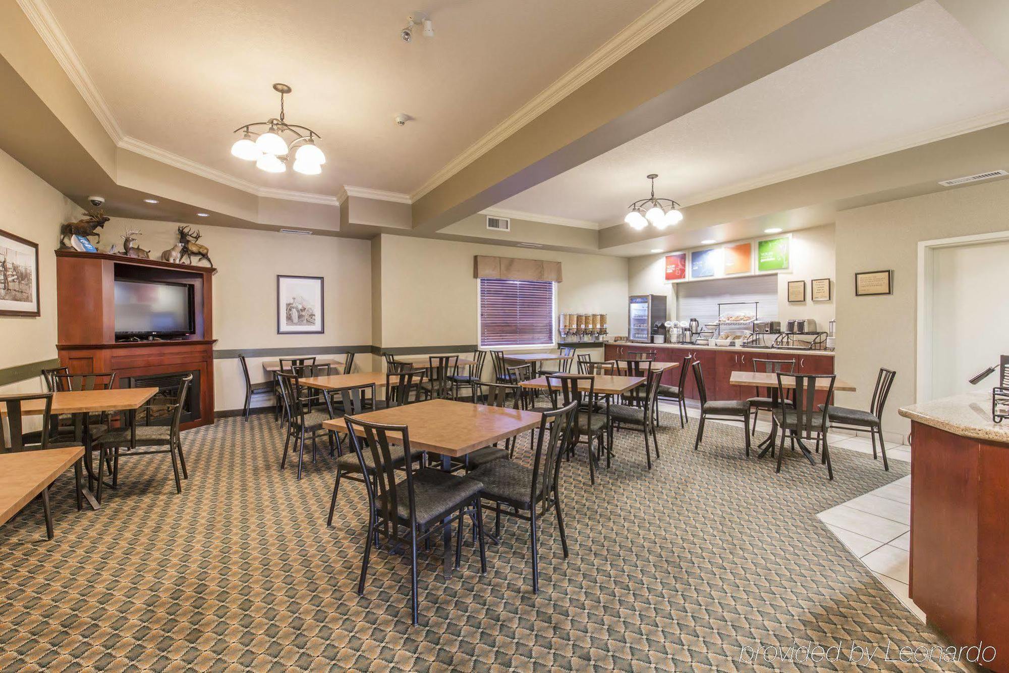 Comfort Inn & Suites Red Deer Esterno foto